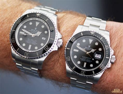 sea dweller vs submariner rolex|Rolex Submariner vs deepsea.